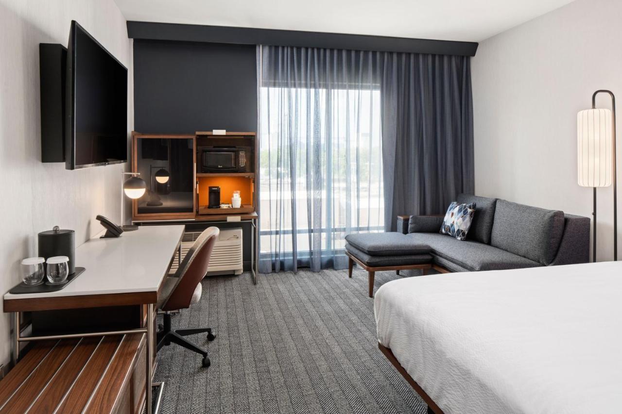 Courtyard By Marriott Owatonna Downtown Hotel Ngoại thất bức ảnh
